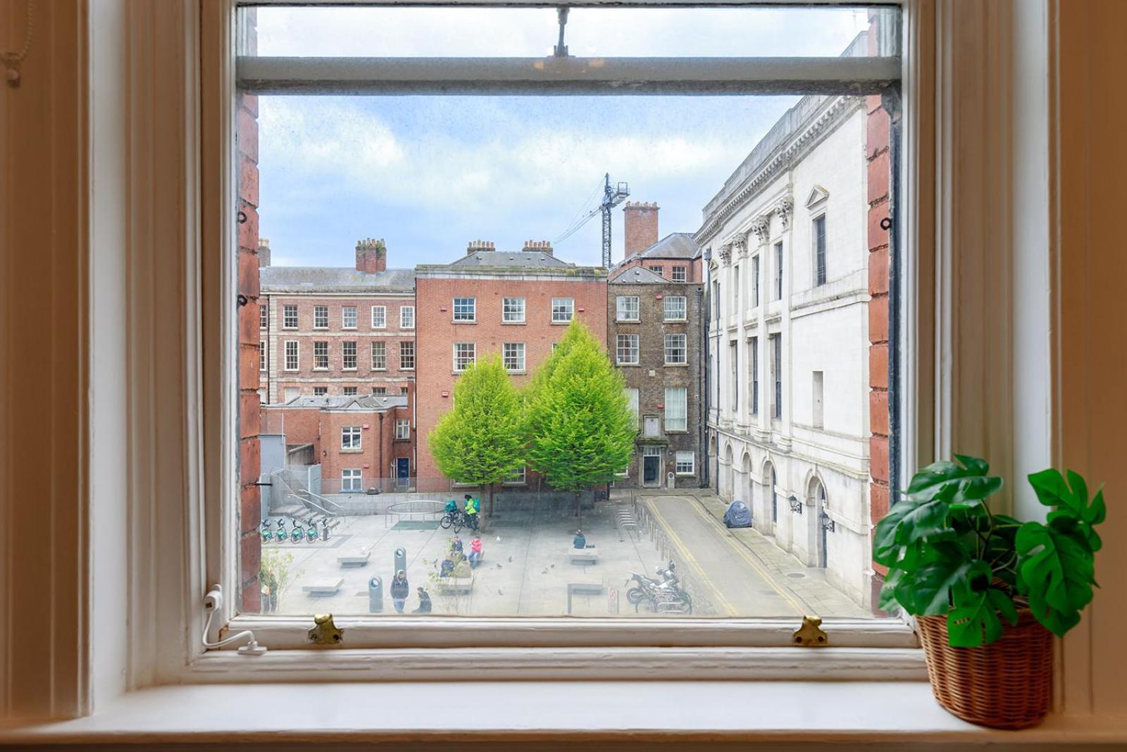 Dublin Castle Suites Eksteriør bilde